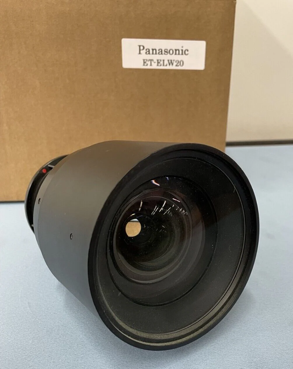 Panasonic ET-ELW20 Short-Throw / Wide Angle 3LCD Projector Zoom Lens - Image 3
