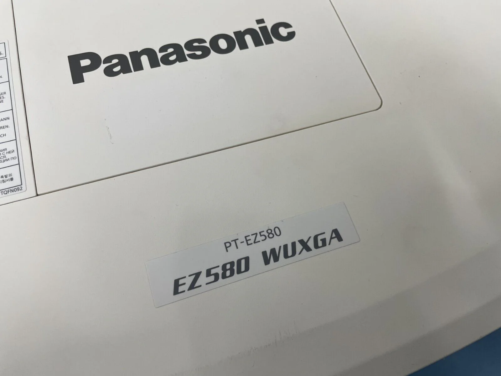 Panasonic PT-EZ580 5400-Lumen WUXGA HD Widescreen 1080p Home Theater Projector & - Image 5