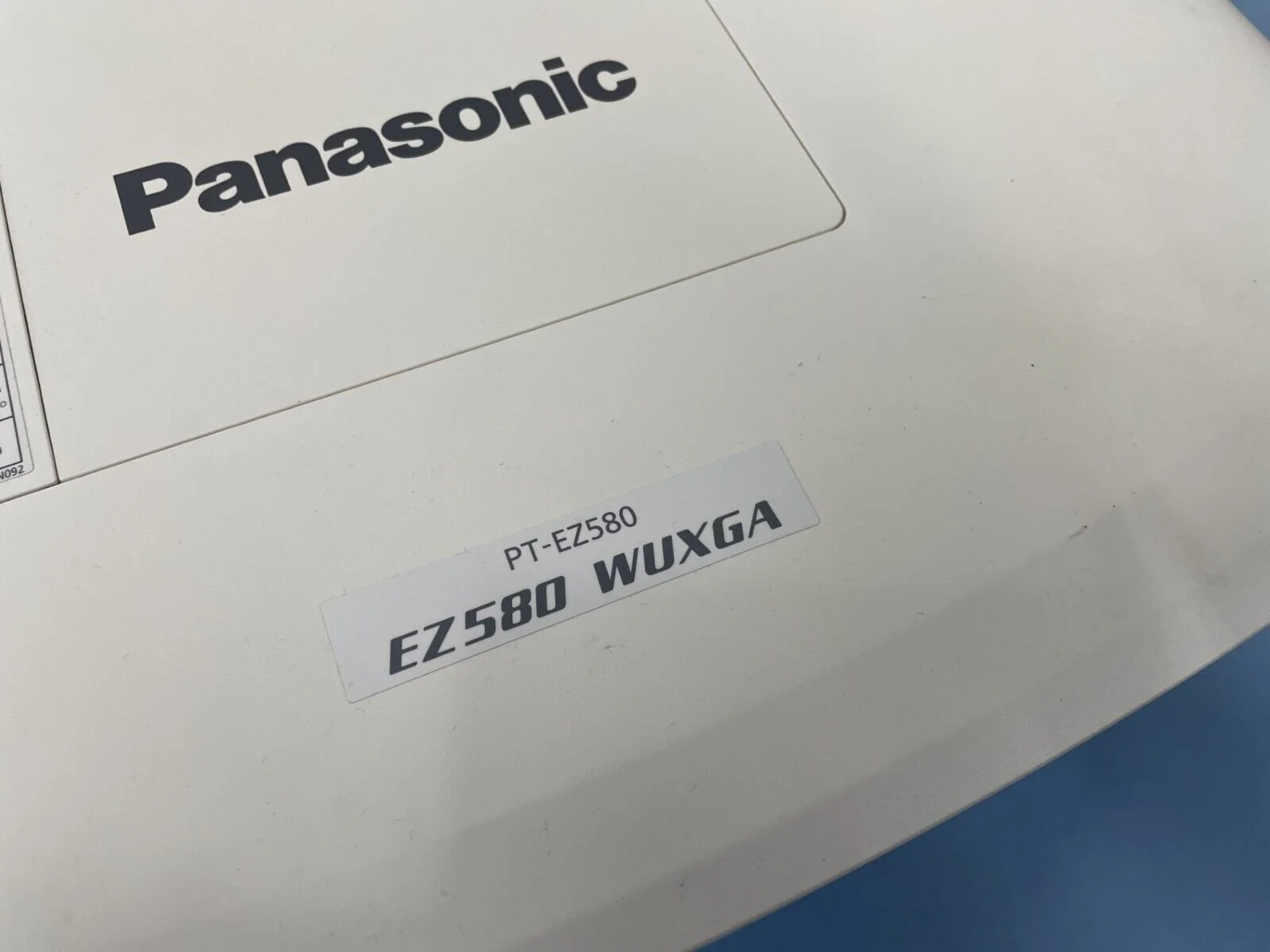 Panasonic PT-EZ580 5400-Lumen WUXGA HD Widescreen 1080p Home Theater Projector & - Image 4