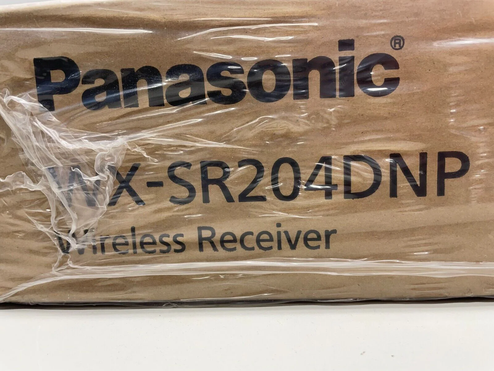Panasonic WX-SR204DNP 4-Channel Digital Wireless Mic Receiver - Image 2