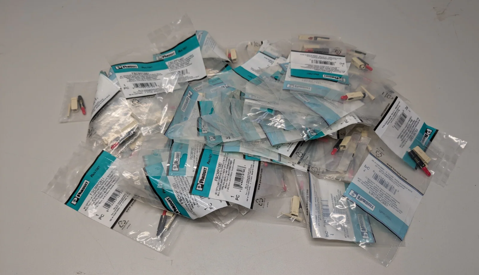 Panduit FSCMPC6EI Fiber Optics Connecter LOT OF 75