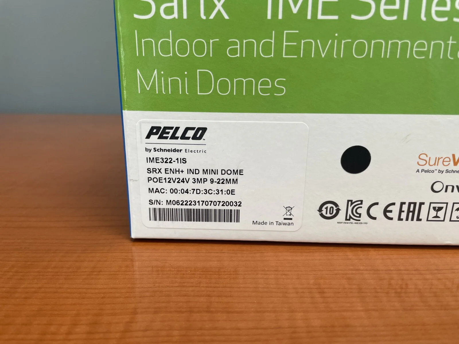Pelco IME322-1IS Sarix Enhanced 3MP Indoor Dome Camera w/ 9-22mm Lens - Image 2