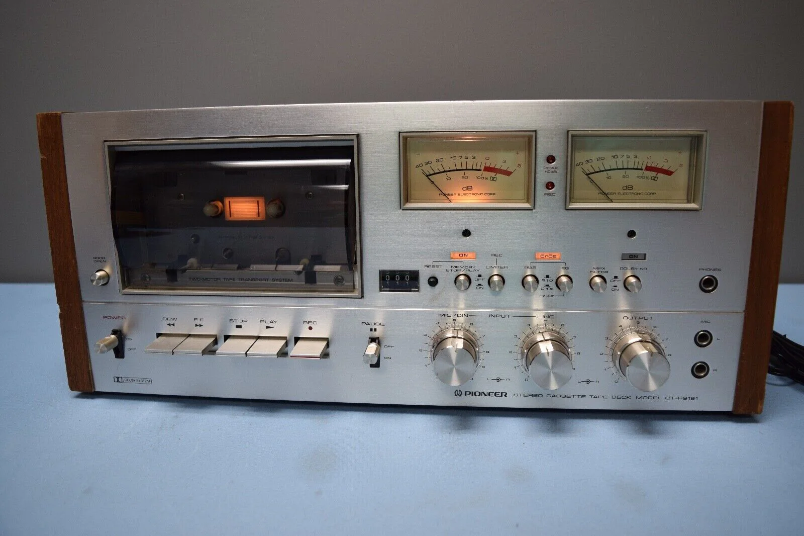 Pioneer CT-F9191 Vintage Cassette Deck for Parts Repair - Image 3
