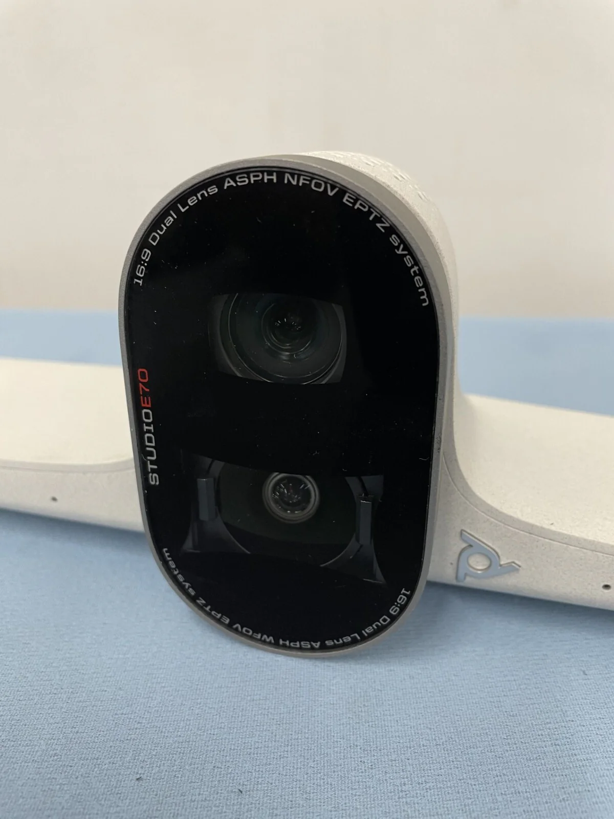 Poly Studio E70 Dual-Lens 20 MegaPixel 4K Intelligent Video Conference Camera - Image 3