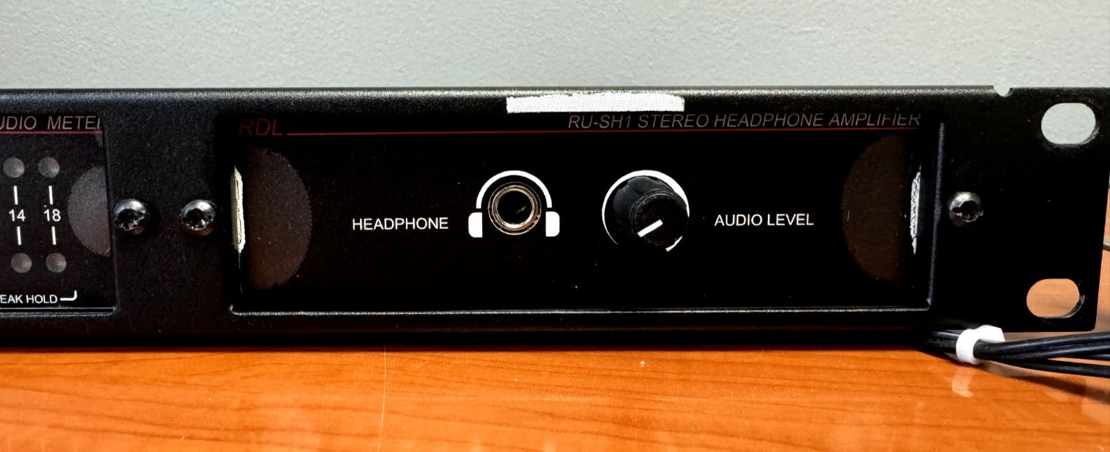 RDL Rack w/ 2x RU-SM16 & 1x RU-SH1 Dual LED Audio Meters & Headphone Amplifier - Image 4