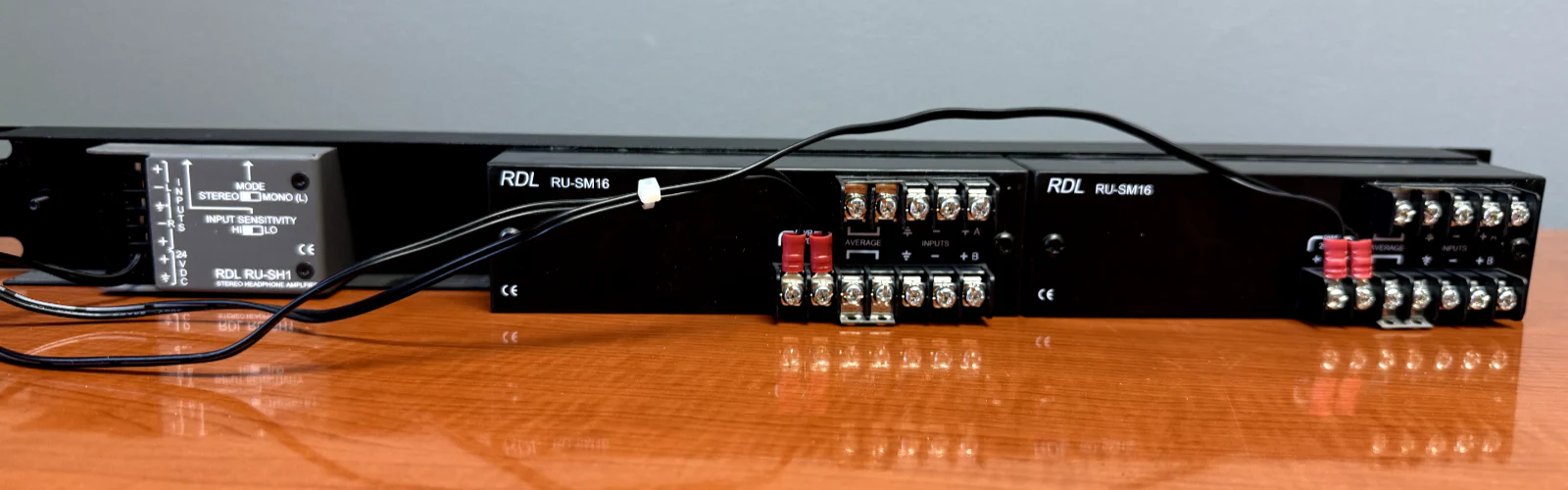 RDL Rack w/ 2x RU-SM16 & 1x RU-SH1 Dual LED Audio Meters & Headphone Amplifier - Image 5