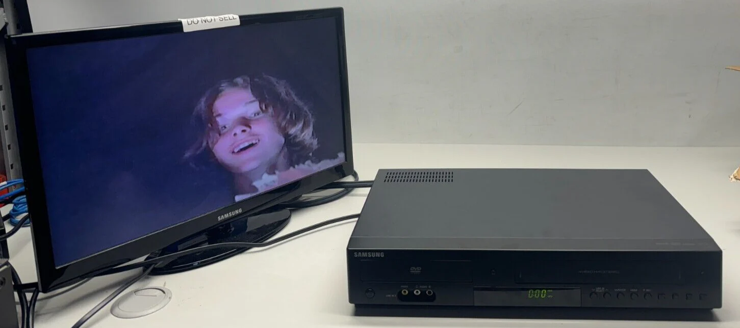 Samsung DVD-V9800 Black Dolby Digital 1080P DVD/VCR Combo Player w/Remote & Box - Image 3
