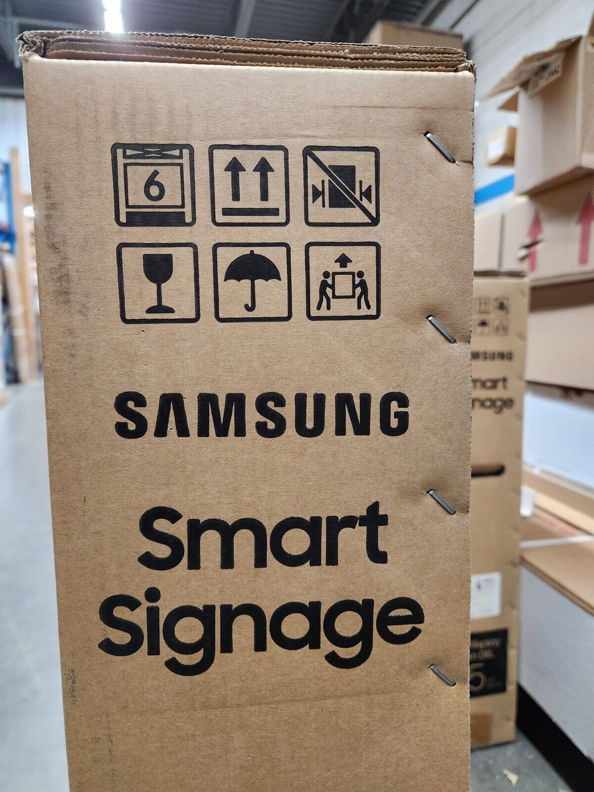 Samsung QM55R 55" 4K UHD Professional Commercial Signage Display 24/7 - Image 5