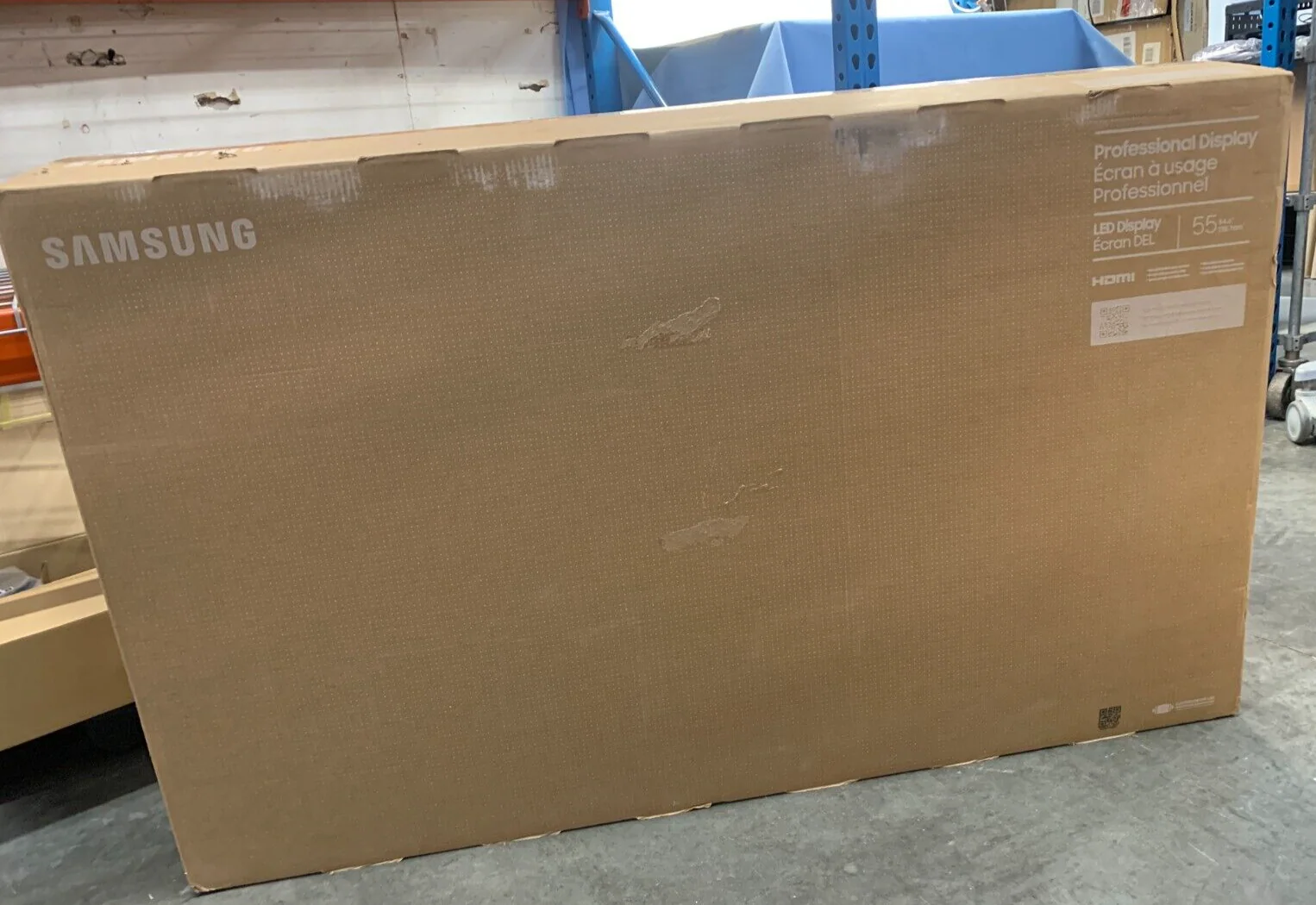 Samsung QM55R-B / 55" 4K UHD Commercial Digital Signage Display Monitor - Image 2
