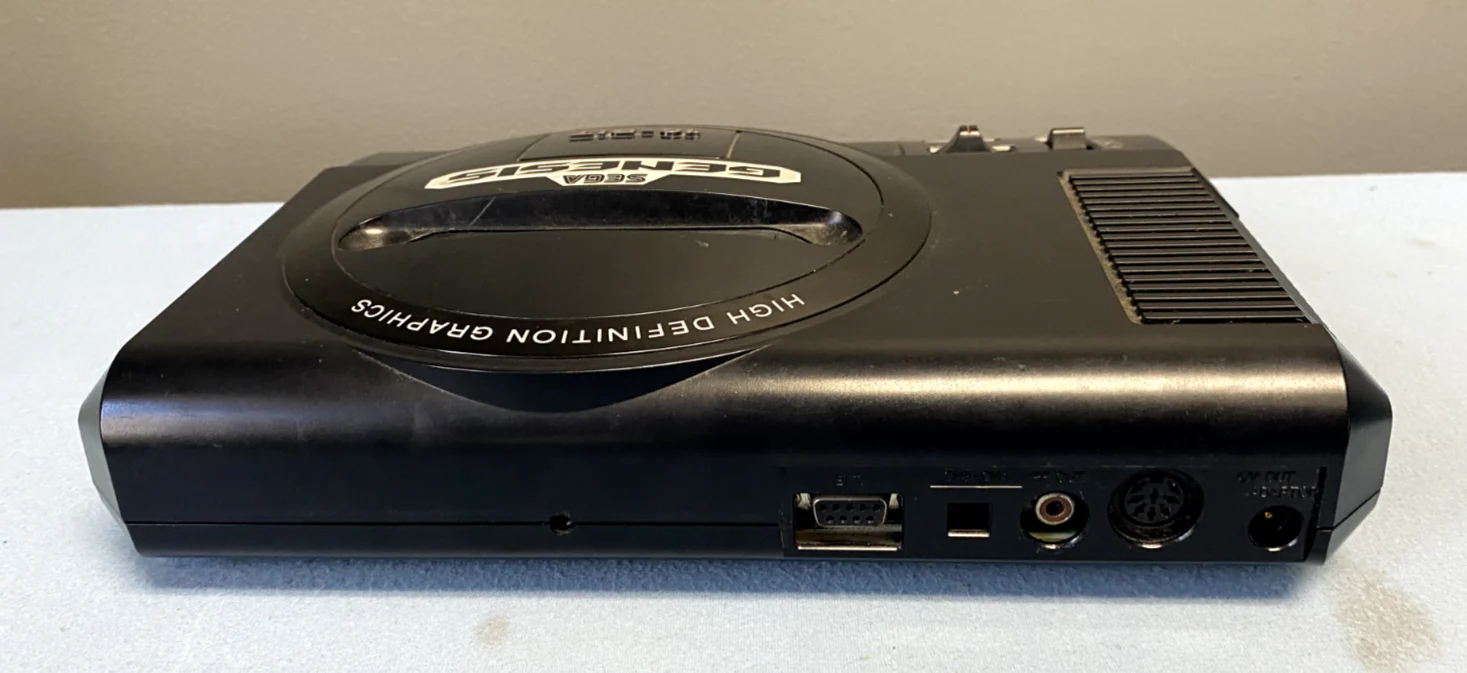 Sega Genesis 16 Bit Model 1 1601 w/ Controllers and Games - Tested and Working - Image 3
