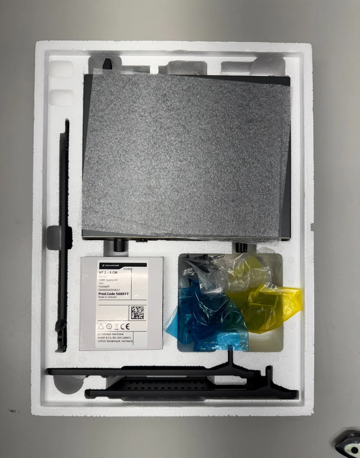 Sennheiser EM300G3 UHF Diversity Receiver Frequency A (EM300G3A) - Image 3