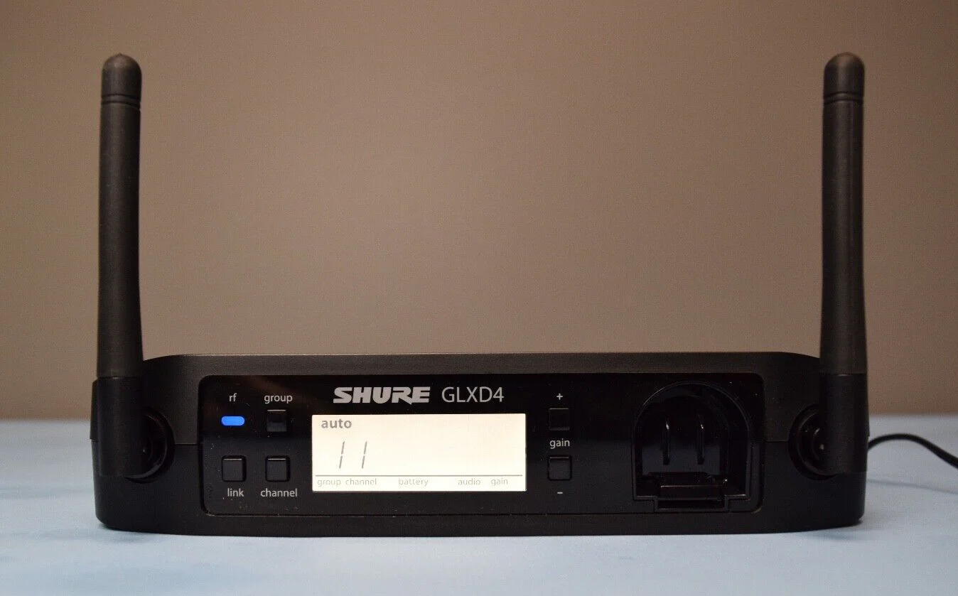 Shure GLXD4 Z2 Wireless Receiver 2.4000-2.4835 GHz w/ PS42US Power Supply - Image 4