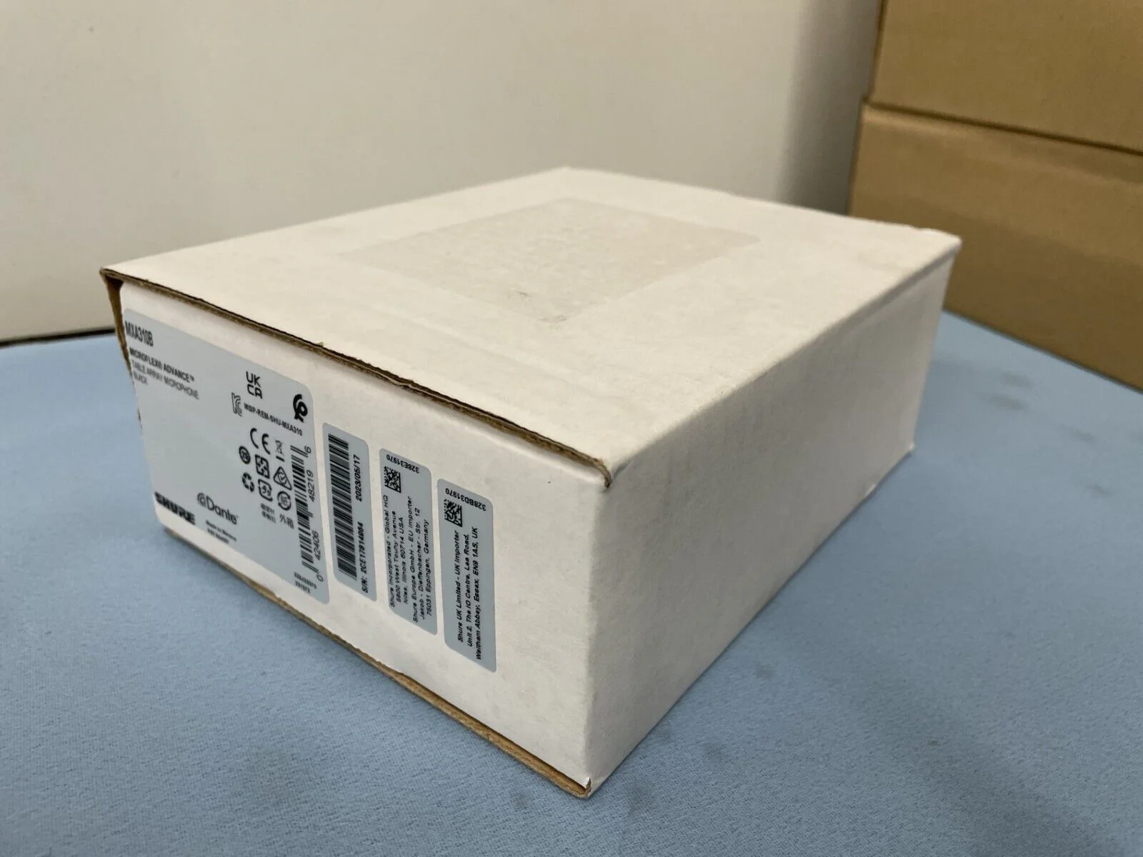 Shure MXA310B Microflex Advance Table/Tabletop Array Microphone (Black) - NEW - Image 2