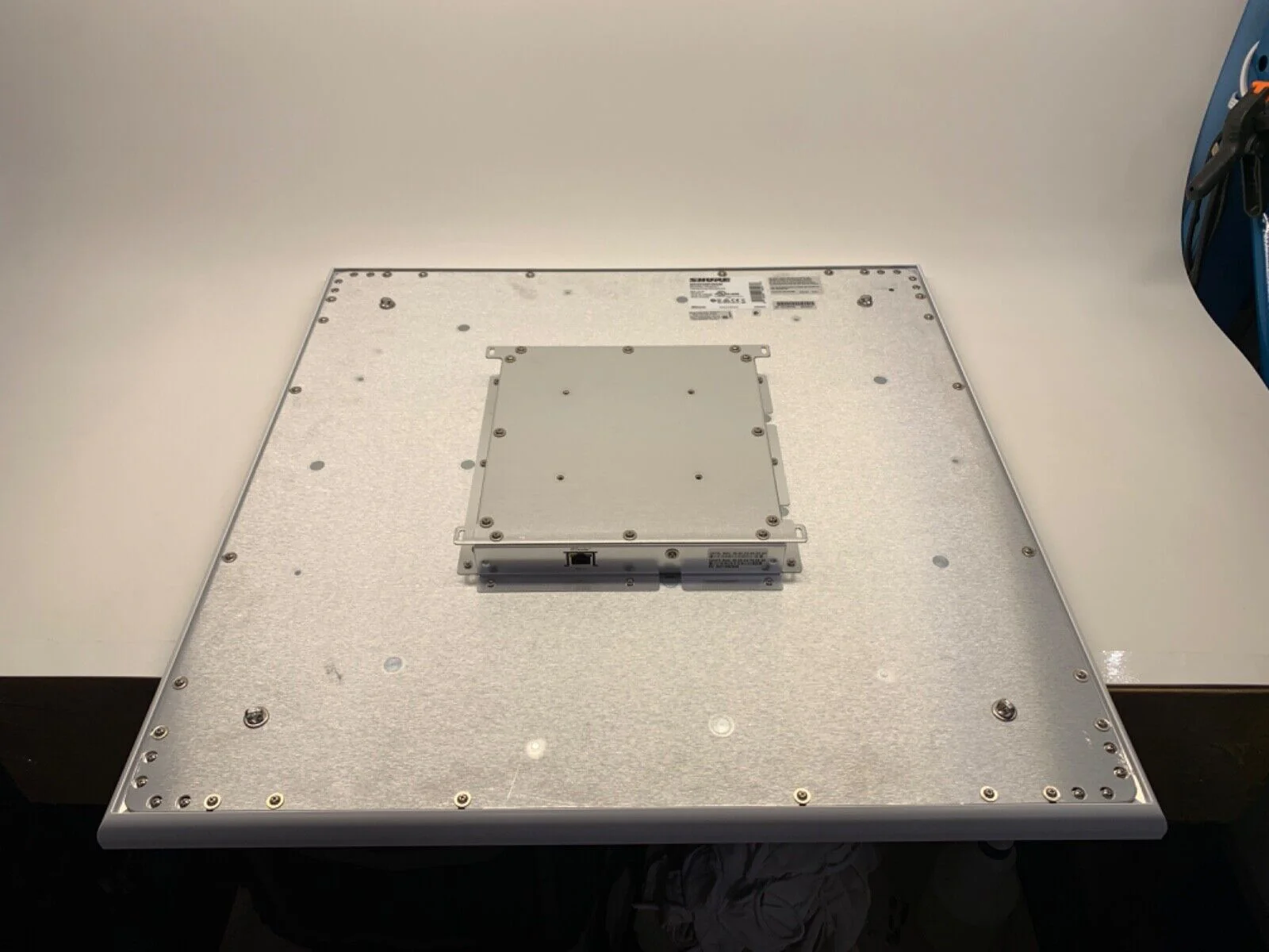 SHURE MXA910W-60CM / 24" Microflex Advance Ceiling Array Microphone - Dante - Image 3