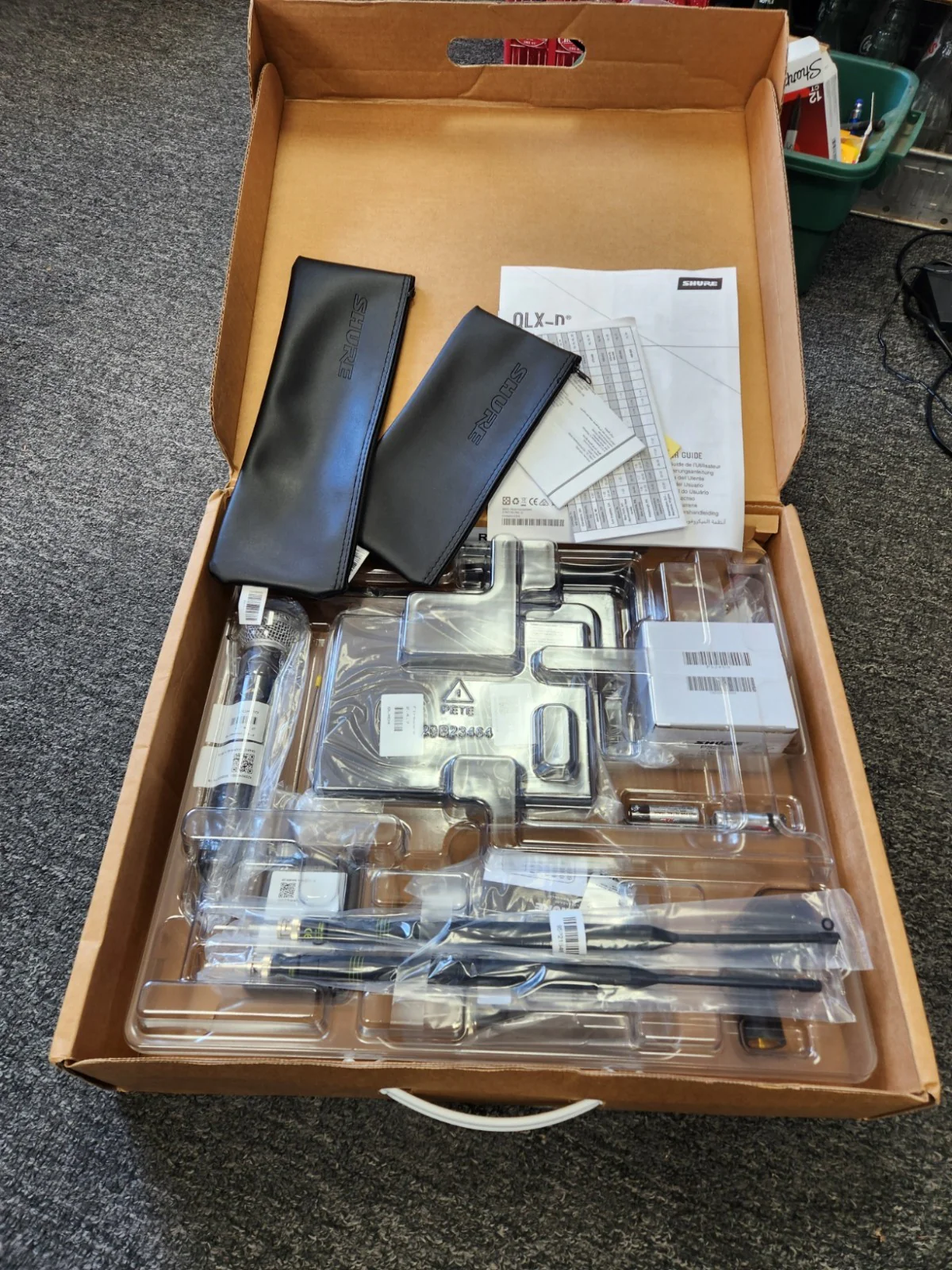 Shure QLXD124/85-G50 Dual Channel Wireless Microphone System NEW 470-534Mhz - Image 2