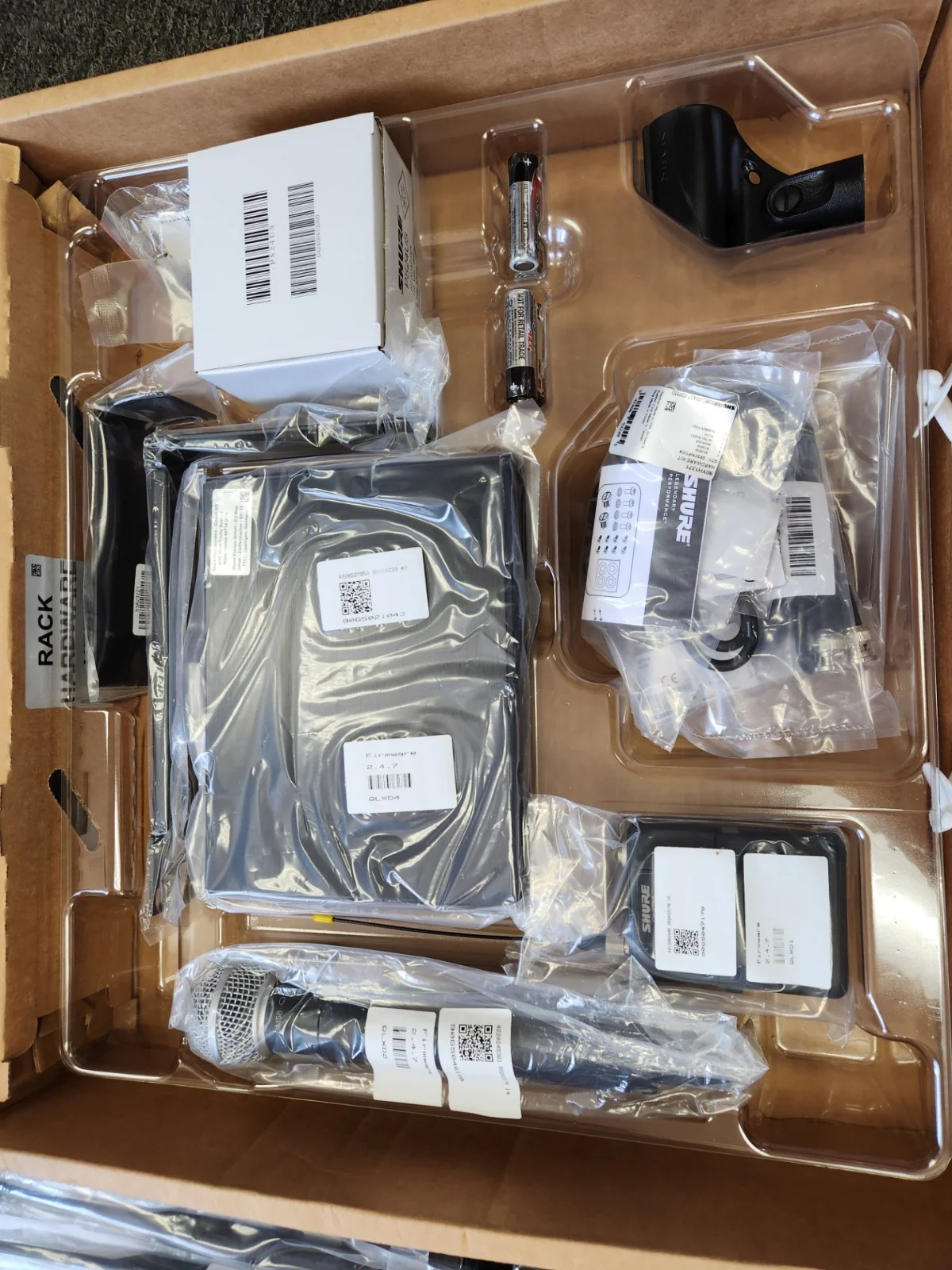 Shure QLXD124/85-G50 Dual Channel Wireless Microphone System NEW 470-534Mhz - Image 4