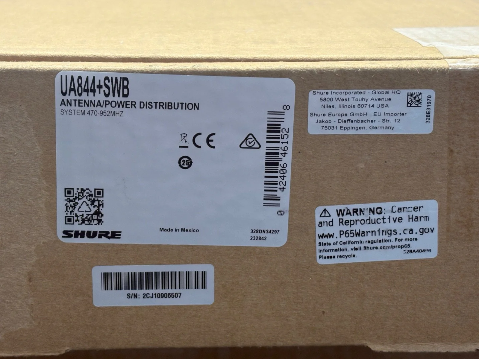 Shure UA844+SWB UHF Wideband Antenna Distribution System (470 to 960 MHz)
