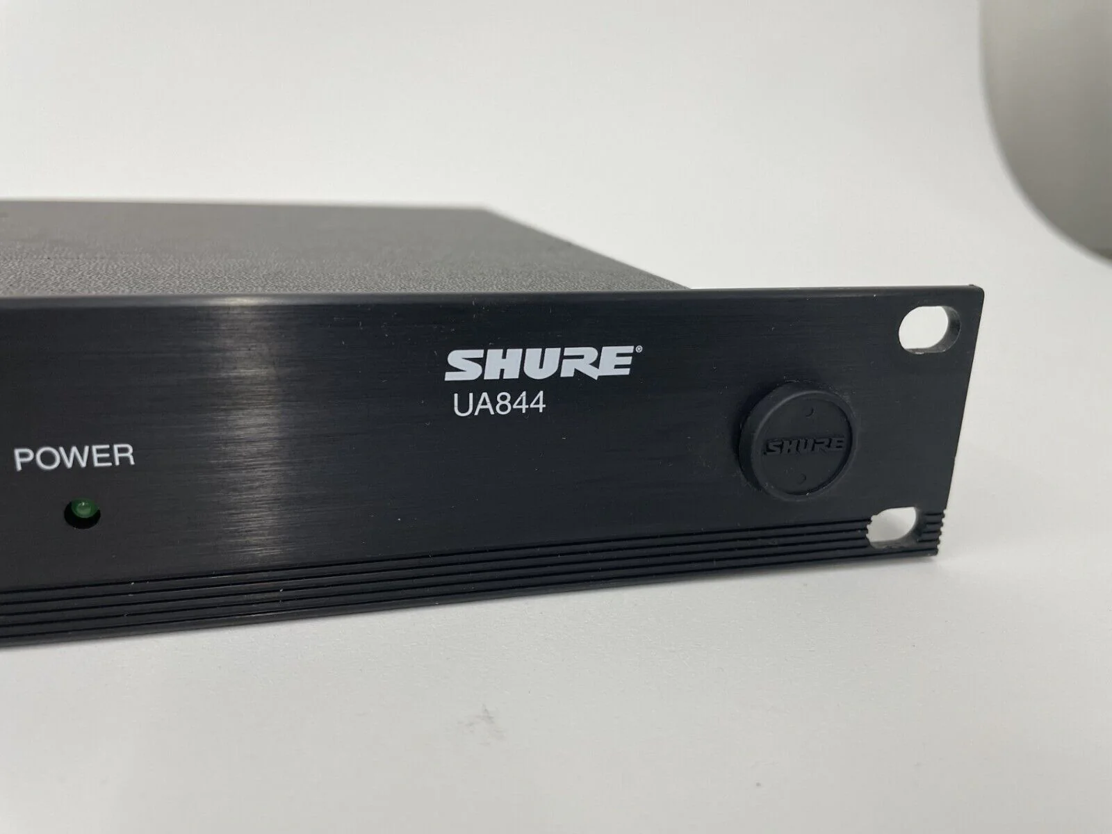 Shure UA844-US Wideband UHF Antenna / Power Distribution System 470-900 MHz - Image 5