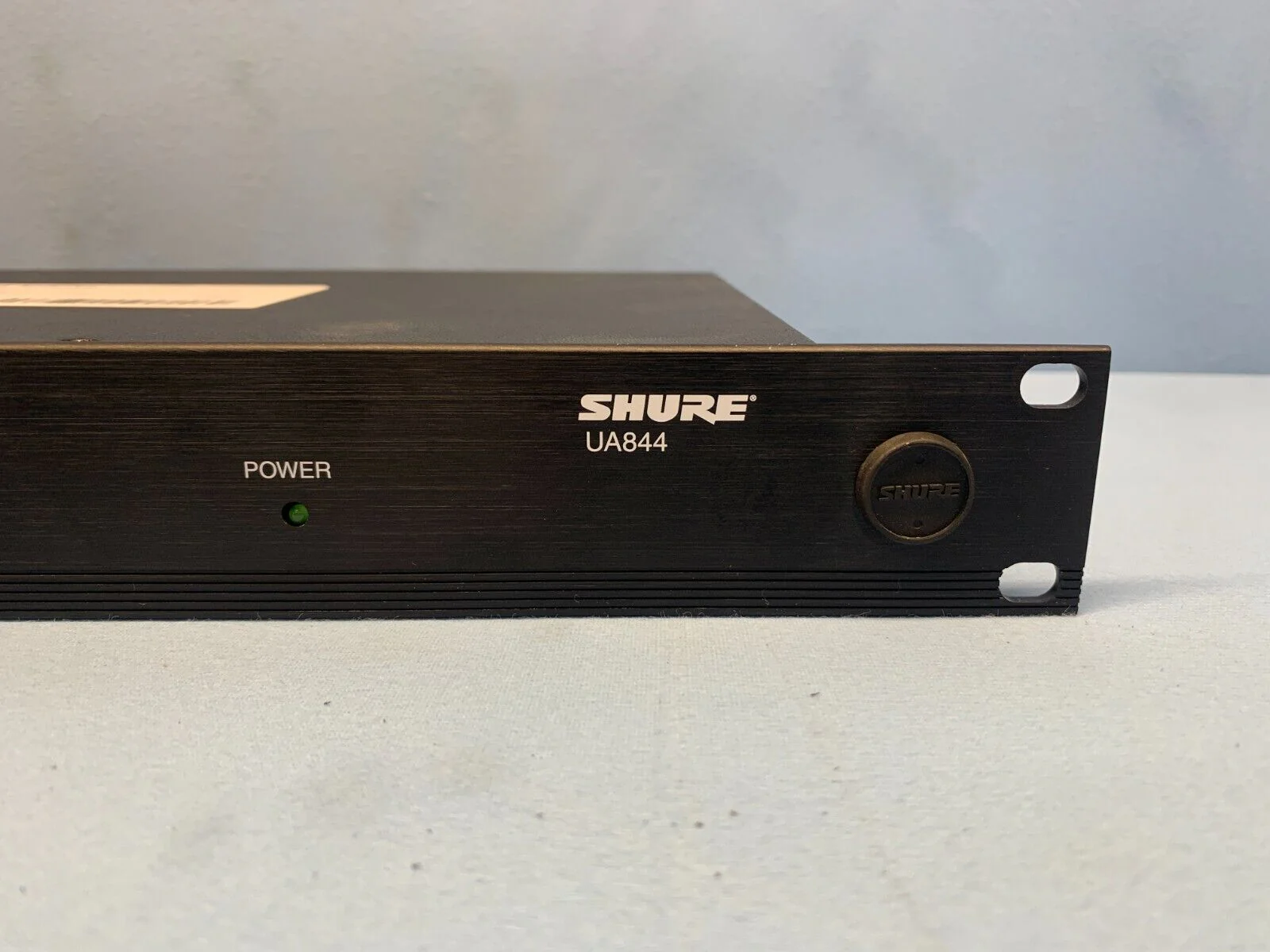 Shure UA844SWB 470-952 MHz UHF Super Wide Band Antenna Power Distribution System - Image 2
