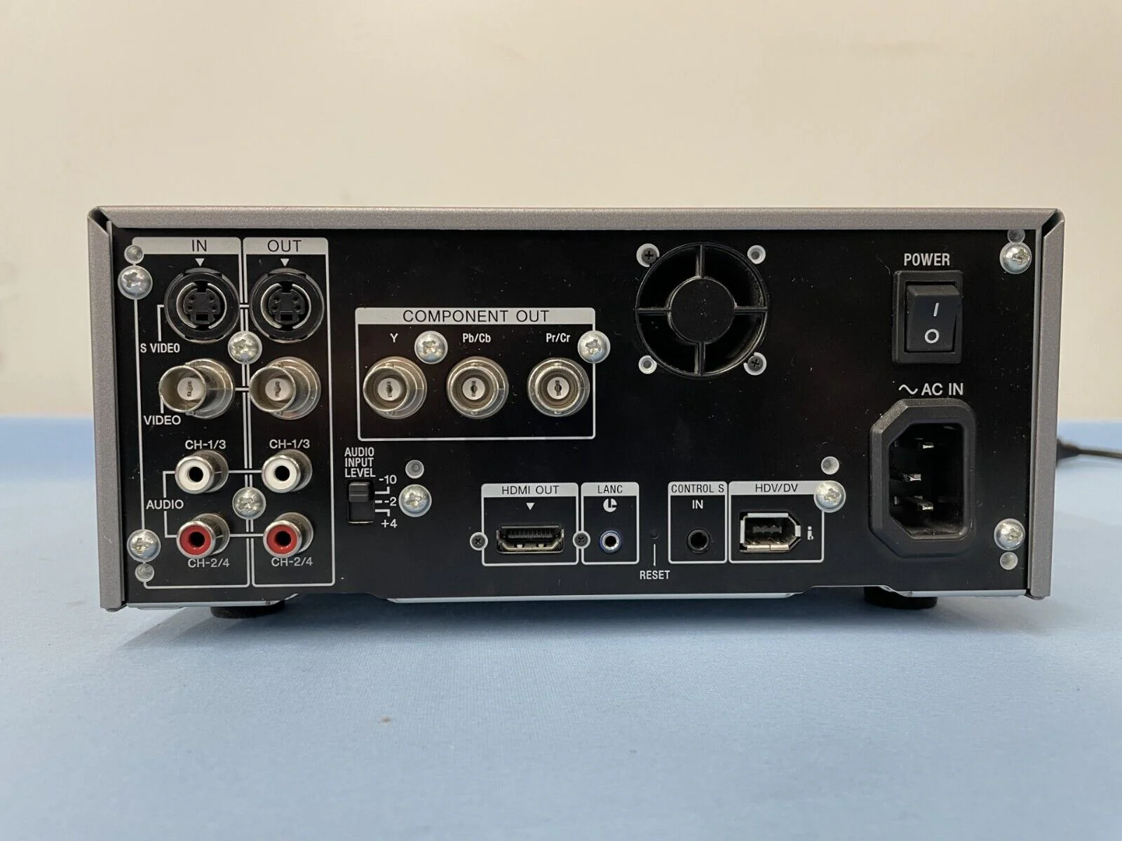 Sony HVR-M25AU Digital HD HDV Videocassette Recorder NTSC & PAL DVCAM Mini DV - Image 3