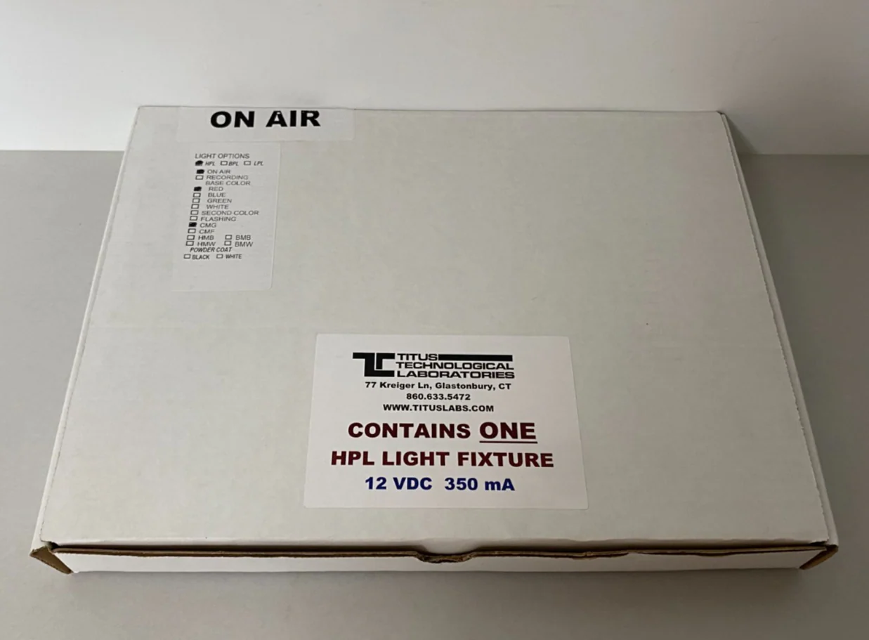 Titus Technologies TTL-HPL-CMG | ON AIR Hanging Plexiglass Fixture