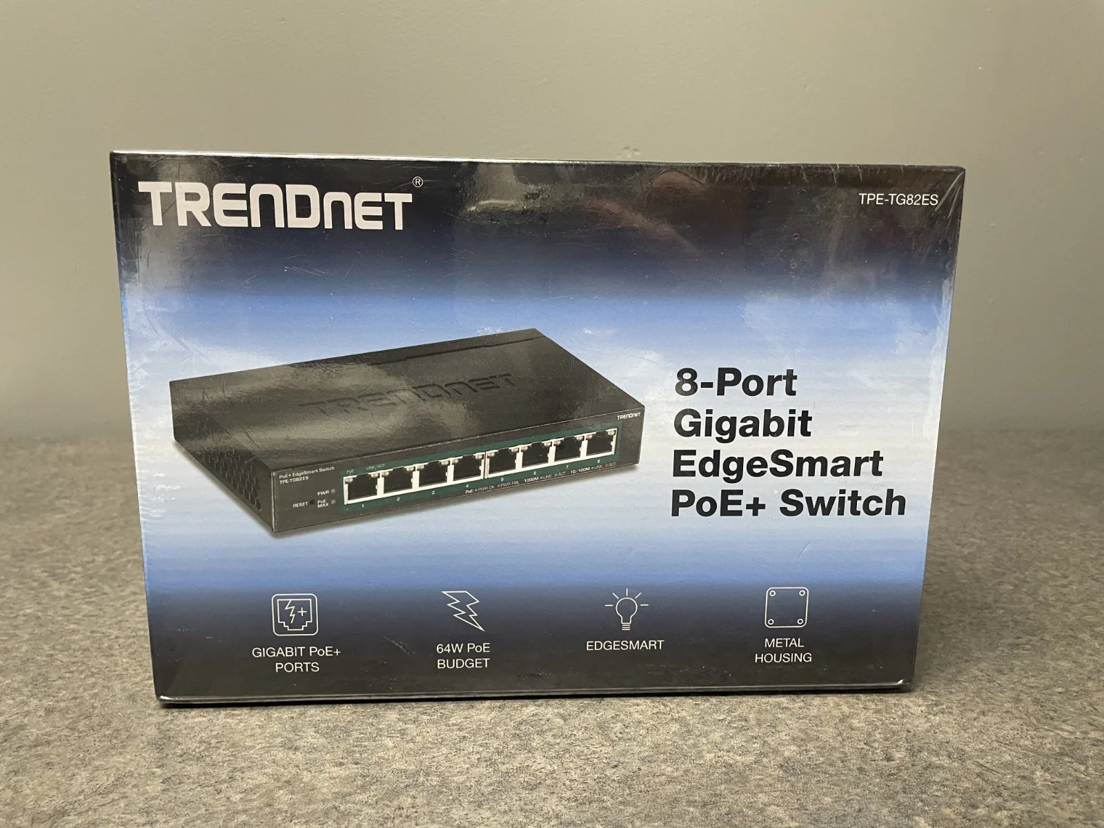TRENDnet TPE-TG82ES 8-Port Gigabit EdgeSmart PoE+ Switch