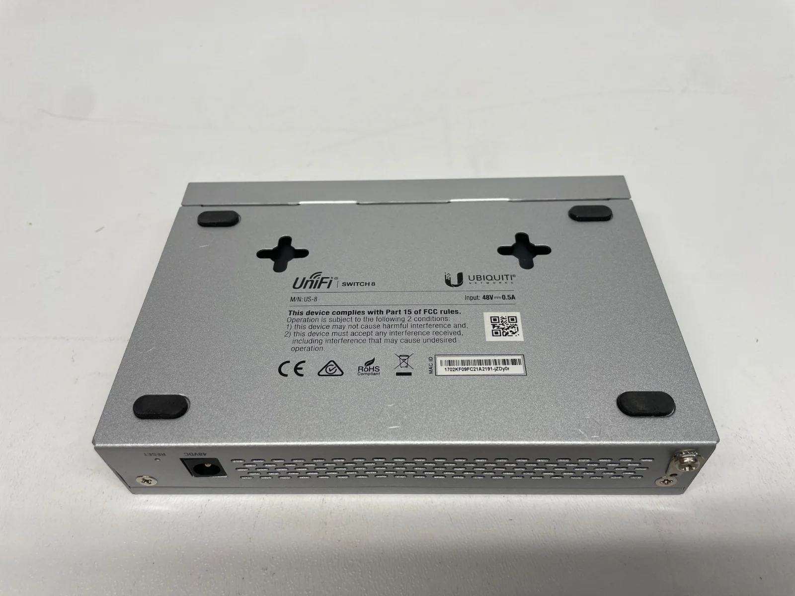 Ubiquiti UniFi US-8 Switch 8 8-port, Layer 2 PoE Switch with a Gigabit PoE - Image 4