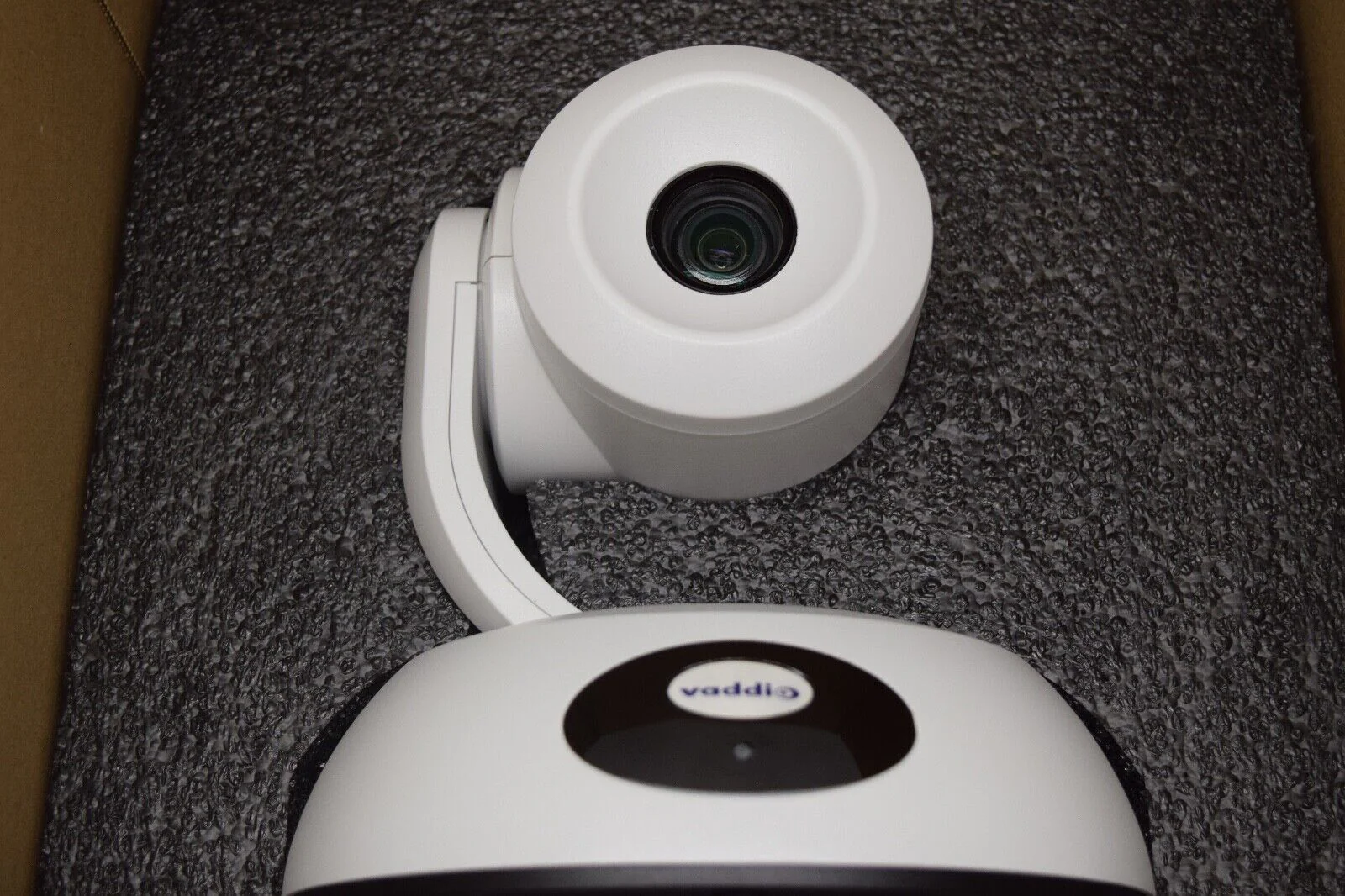 Vaddio 998-30230-000W EasyIP 20 PTZ Conferencing Camera WHITE - Image 4