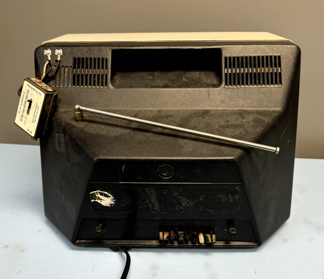 Vintage RCA AFC 120Y 1983 Dial TV Solid State Television Tested- Working - Image 2