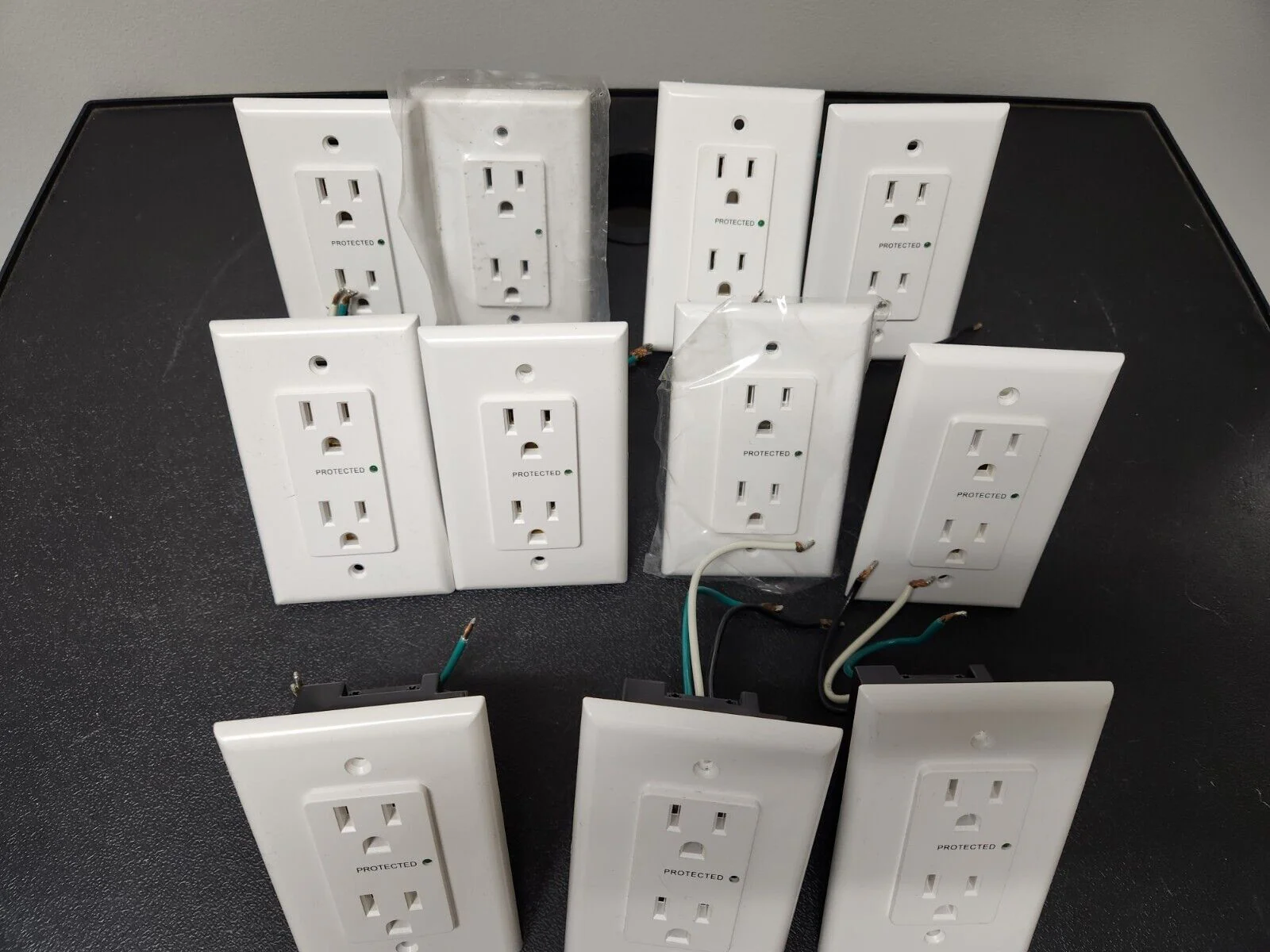WattBox Single Gang Power Conditioner  WB-200-IW-1G-2-WHT Lot of 11 - Image 3